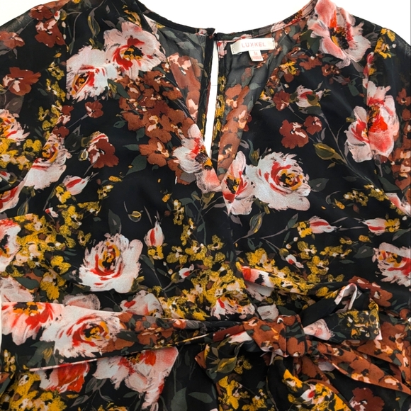 LUXXEL Ruffle Mini Dress - Picture 4 of 11